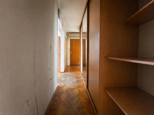 Продам трехкомнатную (3-комн.) квартиру, Куникова ул, 11, Новороссийск г