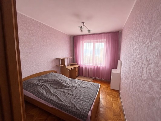 Продам трехкомнатную (3-комн.) квартиру, Куникова ул, 11, Новороссийск г