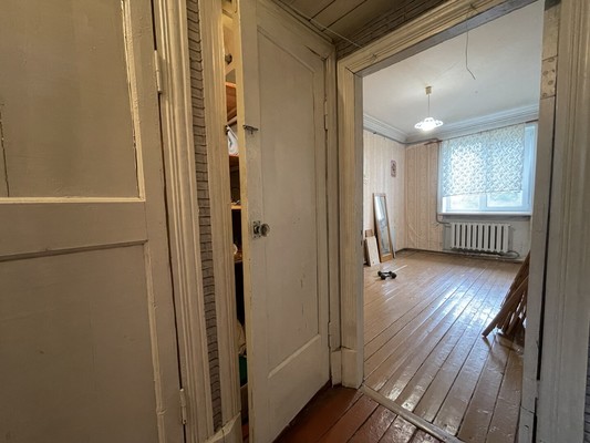 Продам двухкомнатную (2-комн.) квартиру, Ленина ул, 4, Ивановское п