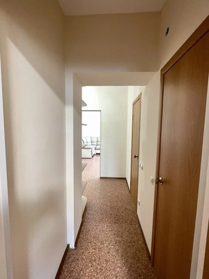 Продам двухкомнатную (2-комн.) квартиру, Порфирьева ул, 7ка, Ишим г