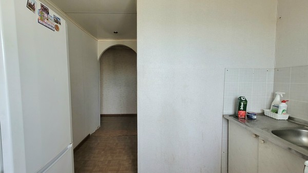 Продам трехкомнатную (3-комн.) квартиру, Комарова ул, 2, Камское Устье пгт