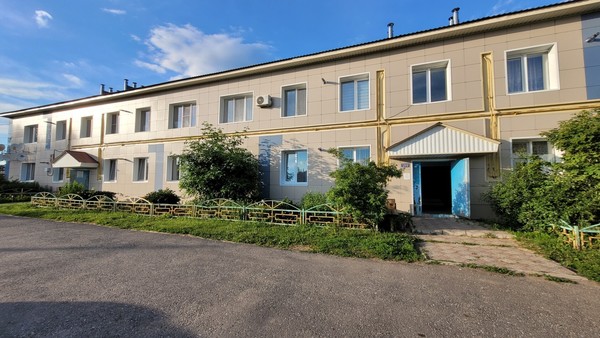 Продам трехкомнатную (3-комн.) квартиру, Комарова ул, 2, Камское Устье пгт