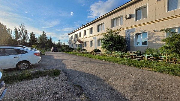 Продам трехкомнатную (3-комн.) квартиру, Комарова ул, 2, Камское Устье пгт
