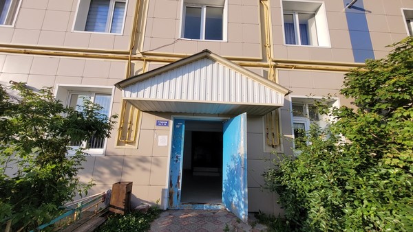 Продам трехкомнатную (3-комн.) квартиру, Комарова ул, 2, Камское Устье пгт