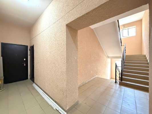 Продам двухкомнатную (2-комн.) квартиру, 2-я Надречная ул, 126, Нальчик г