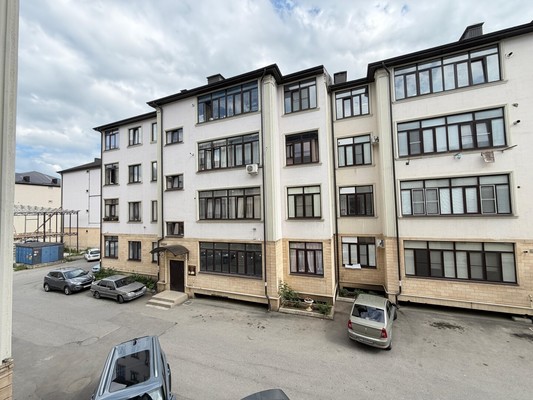 Продам двухкомнатную (2-комн.) квартиру, 2-я Надречная ул, 126, Нальчик г