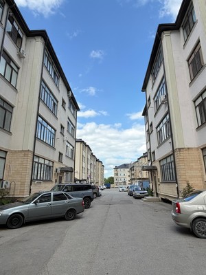 Продам двухкомнатную (2-комн.) квартиру, 2-я Надречная ул, 126, Нальчик г