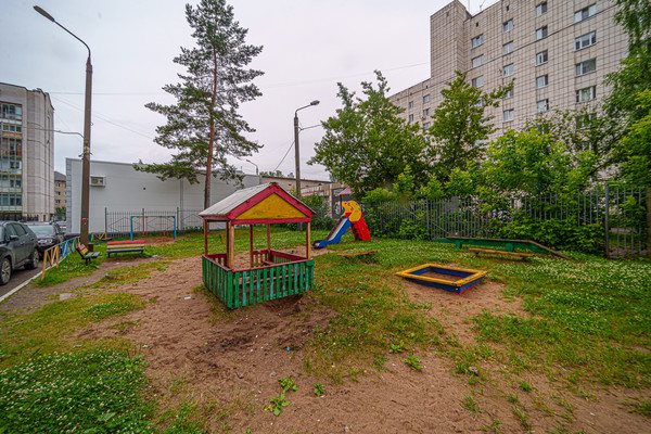Продам многокомнатную квартиру, Маршала Рыбалко ул, 117/2, Пермь г