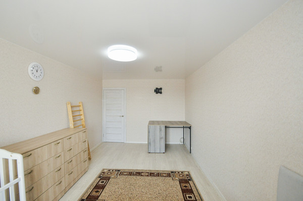 Продам трехкомнатную (3-комн.) квартиру, Станиславского ул, 33, Новосибирск г