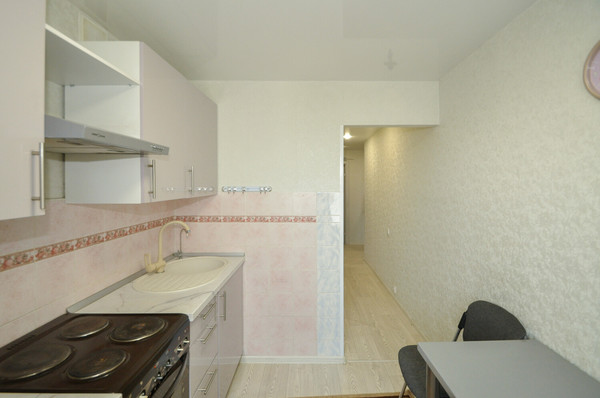 Продам трехкомнатную (3-комн.) квартиру, Станиславского ул, 33, Новосибирск г