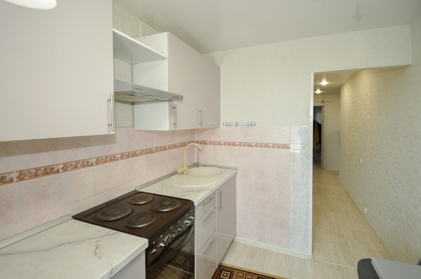 Продам трехкомнатную (3-комн.) квартиру, Станиславского ул, 33, Новосибирск г
