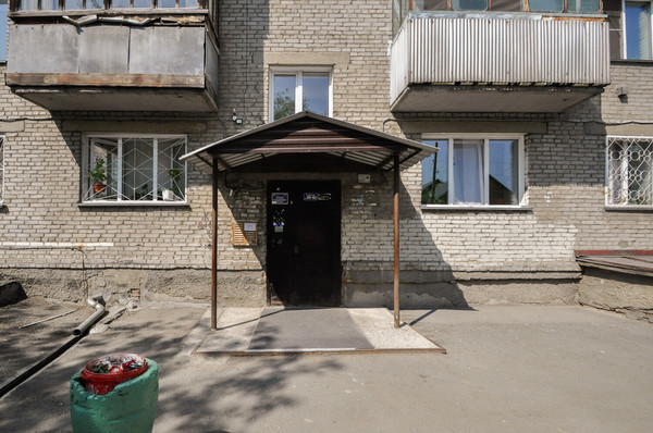 Продам трехкомнатную (3-комн.) квартиру, Станиславского ул, 33, Новосибирск г