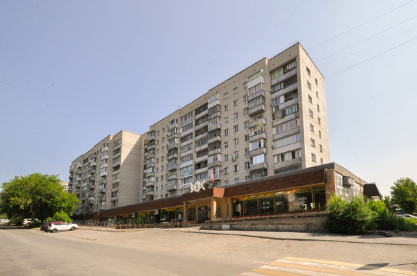 Продам трехкомнатную (3-комн.) квартиру, Станиславского ул, 33, Новосибирск г