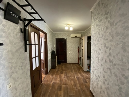 Продам многокомнатную квартиру, Дружбы ул, 3, Парковый п