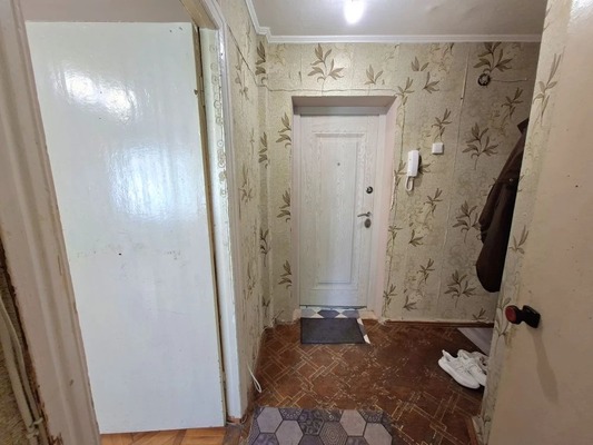 Продам однокомнатную (1-комн.) квартиру, Гоголя ул, 73, Тихорецк г