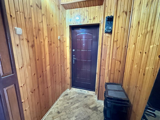 Продам двухкомнатную (2-комн.) квартиру, Мира ул, 2, Тихорецк г