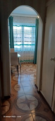 Продам двухкомнатную (2-комн.) квартиру, Большой пр-кт, 10, Семрино п