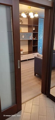 Продам двухкомнатную (2-комн.) квартиру, Большой пр-кт, 10, Семрино п