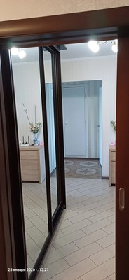 Продам двухкомнатную (2-комн.) квартиру, Большой пр-кт, 10, Семрино п
