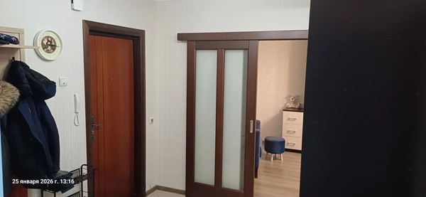 Продам двухкомнатную (2-комн.) квартиру, Большой пр-кт, 10, Семрино п
