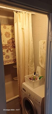 Продам двухкомнатную (2-комн.) квартиру, Большой пр-кт, 10, Семрино п