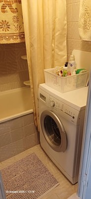 Продам двухкомнатную (2-комн.) квартиру, Большой пр-кт, 10, Семрино п
