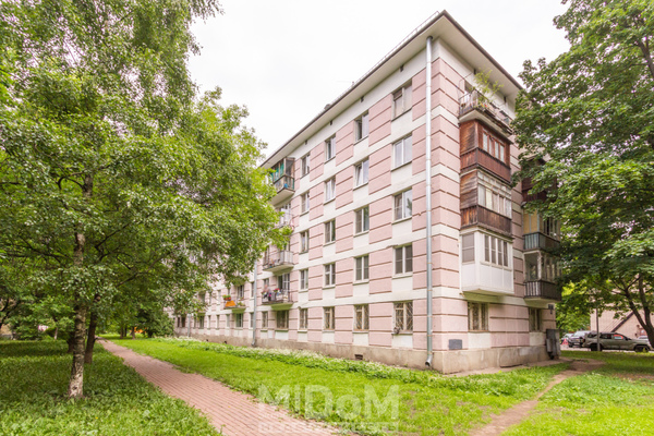Продам двухкомнатную (2-комн.) квартиру, Кузнецовская ул, 8к3 литера А, Санкт-Петербург г