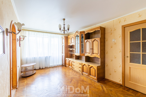 Продам двухкомнатную (2-комн.) квартиру, Кузнецовская ул, 8к3 литера А, Санкт-Петербург г