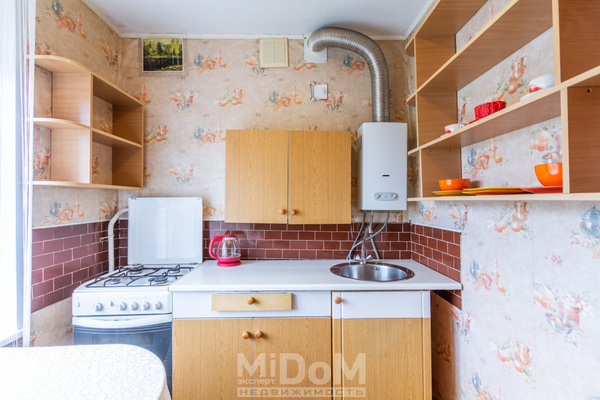 Продам двухкомнатную (2-комн.) квартиру, Кузнецовская ул, 8к3 литера А, Санкт-Петербург г