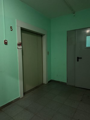 Продам двухкомнатную (2-комн.) квартиру, Ангарская ул, 45к3, Москва г