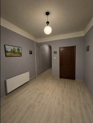 Продам однокомнатную (1-комн.) квартиру, 12-я В.О. линия, 13, Санкт-Петербург г
