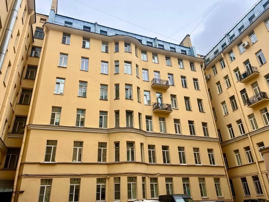 Продам однокомнатную (1-комн.) квартиру, 12-я В.О. линия, 13, Санкт-Петербург г