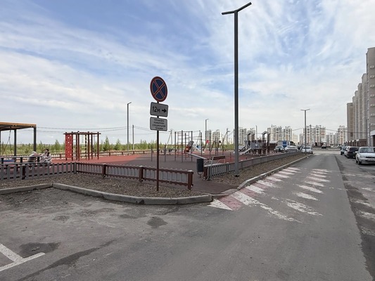 Продам двухкомнатную (2-комн.) квартиру, Дмитрия Средина ул, 3, Медведево пгт