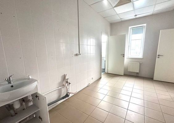 Сдам коммерческое помещение 2 117,7 м2, Устье С и Ко снт, Дубна г