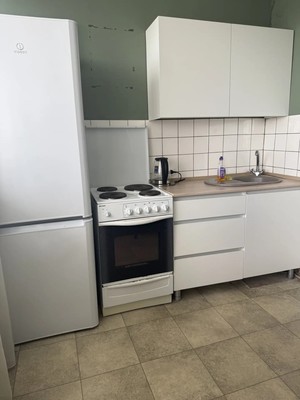 Продам трехкомнатную (3-комн.) квартиру, Обручева ул, 4к1, Москва г
