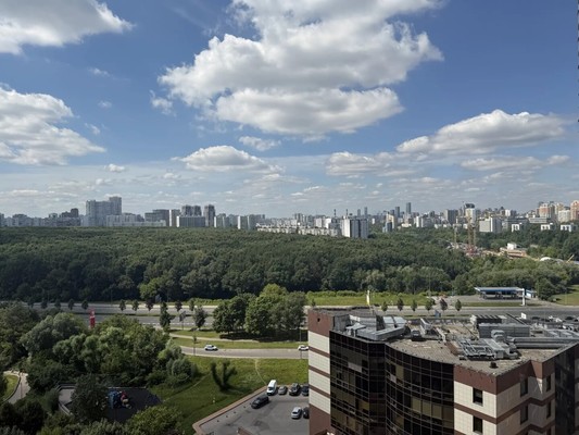 Продам трехкомнатную (3-комн.) квартиру, Обручева ул, 4к1, Москва г