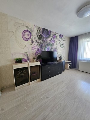 Продам двухкомнатную (2-комн.) квартиру, Серова ул, 51/11, Казань г