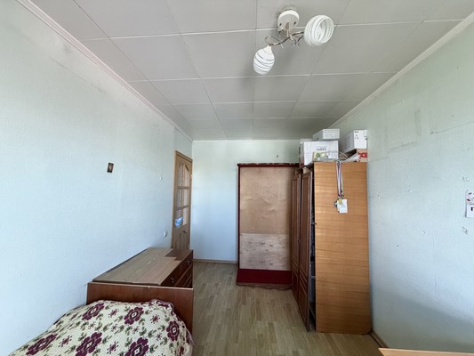 Продам трехкомнатную (3-комн.) квартиру, Камозина ул, 43, Брянск г