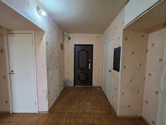 Продам многокомнатную квартиру, Ленина ул, 22, Костомукша г
