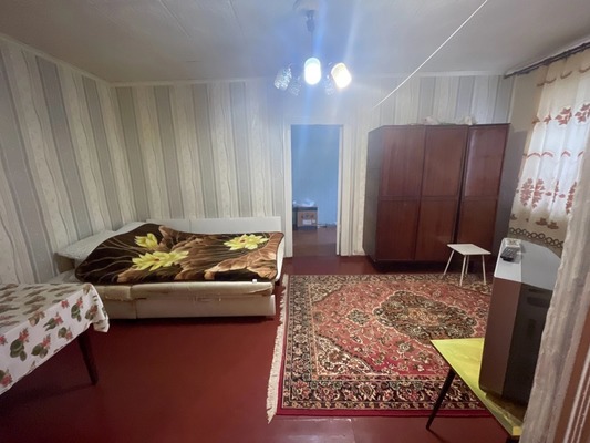 Продам двухкомнатную (2-комн.) квартиру, Механизаторов ул, 10, Волосово г