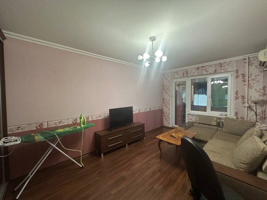 Продам двухкомнатную (2-комн.) квартиру, Героев Сталинграда ул, 27, Симферополь г