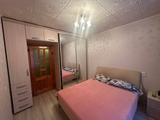 Продам двухкомнатную (2-комн.) квартиру, Героев Сталинграда ул, 27, Симферополь г
