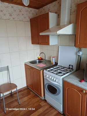Продам однокомнатную (1-комн.) квартиру, Большой пр-кт, 6, Семрино п