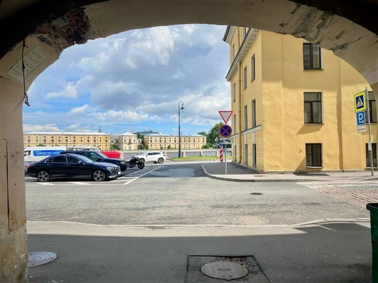 Продам однокомнатную (1-комн.) квартиру, Кадетская В.О. линия, 29, Санкт-Петербург г