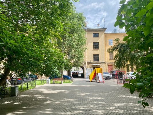Продам однокомнатную (1-комн.) квартиру, Кадетская В.О. линия, 29, Санкт-Петербург г