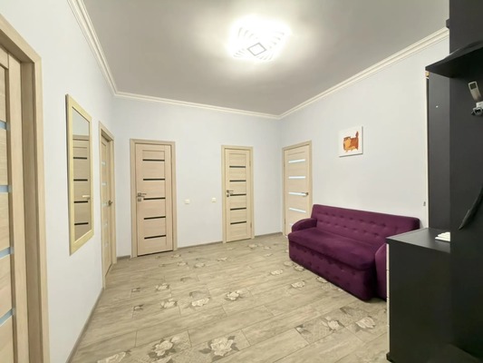 Продам двухкомнатную (2-комн.) квартиру, Октябрьская ул, 181/2, Краснодар г
