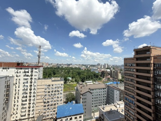 Продам двухкомнатную (2-комн.) квартиру, Октябрьская ул, 181/2, Краснодар г