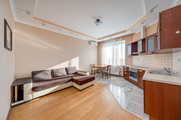 Продам однокомнатную (1-комн.) квартиру, Соловьиная Роща ул, 10, Москва г