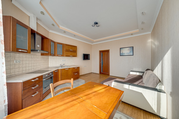 Продам однокомнатную (1-комн.) квартиру, Соловьиная Роща ул, 10, Москва г