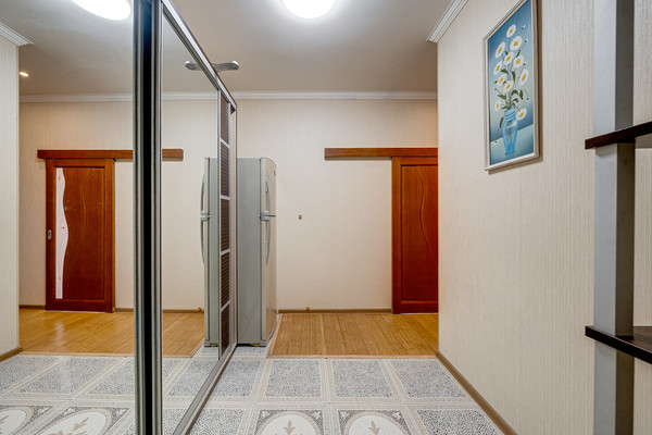 Продам однокомнатную (1-комн.) квартиру, Соловьиная Роща ул, 10, Москва г